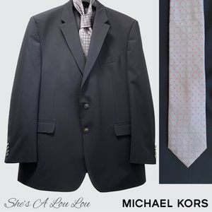 Michael Kors • Navy Wool Blend, Classic Fit Sport Coat Blazer w/Silk Tie | 46R